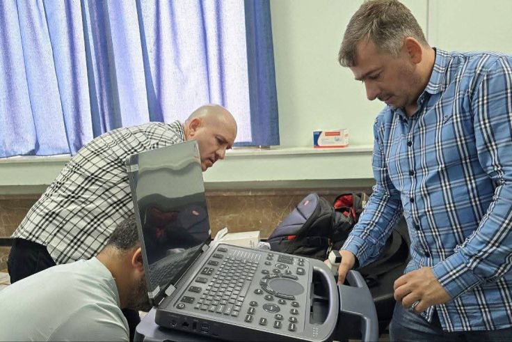 دعمٌ طبيٌّ جديدٌ لمستشفى حمص الجامعي ضمن مبادرة “أربعاء حمص”  